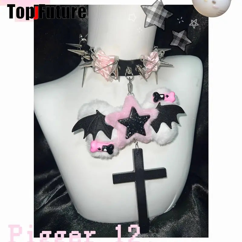 Choker Gótico con Pinchos y Alas – Collar Punk Y2K para Therian y Estilo Alternativo
