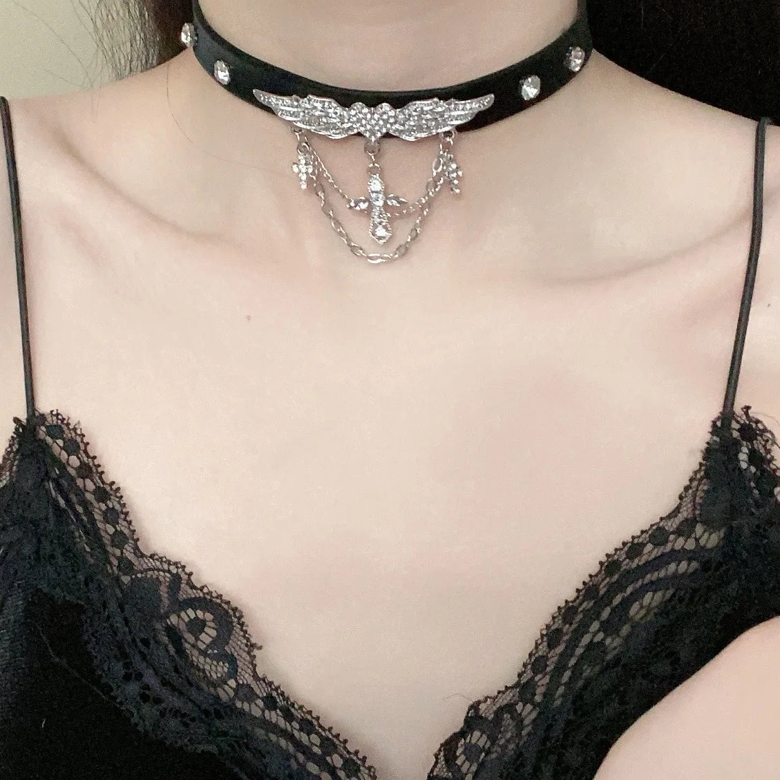 Choker de Leopardo con Hueso de Peluche – Collar Kawaii Y2K para Therian